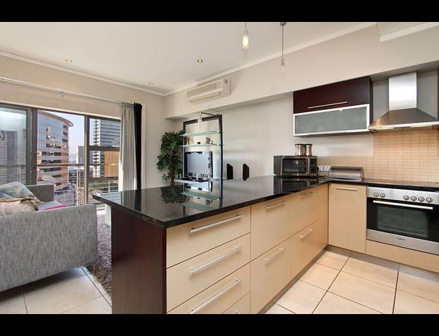 1 BEDROOM PROPERTY TO RENT IN CAPE TOWN CITY CENTRE